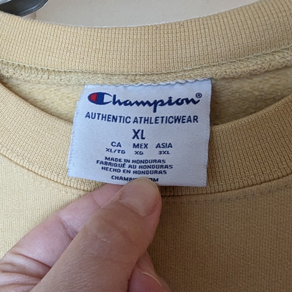 UCCS Vintage Champion Crew Neck Sweatshirt - Picture 4 of 12